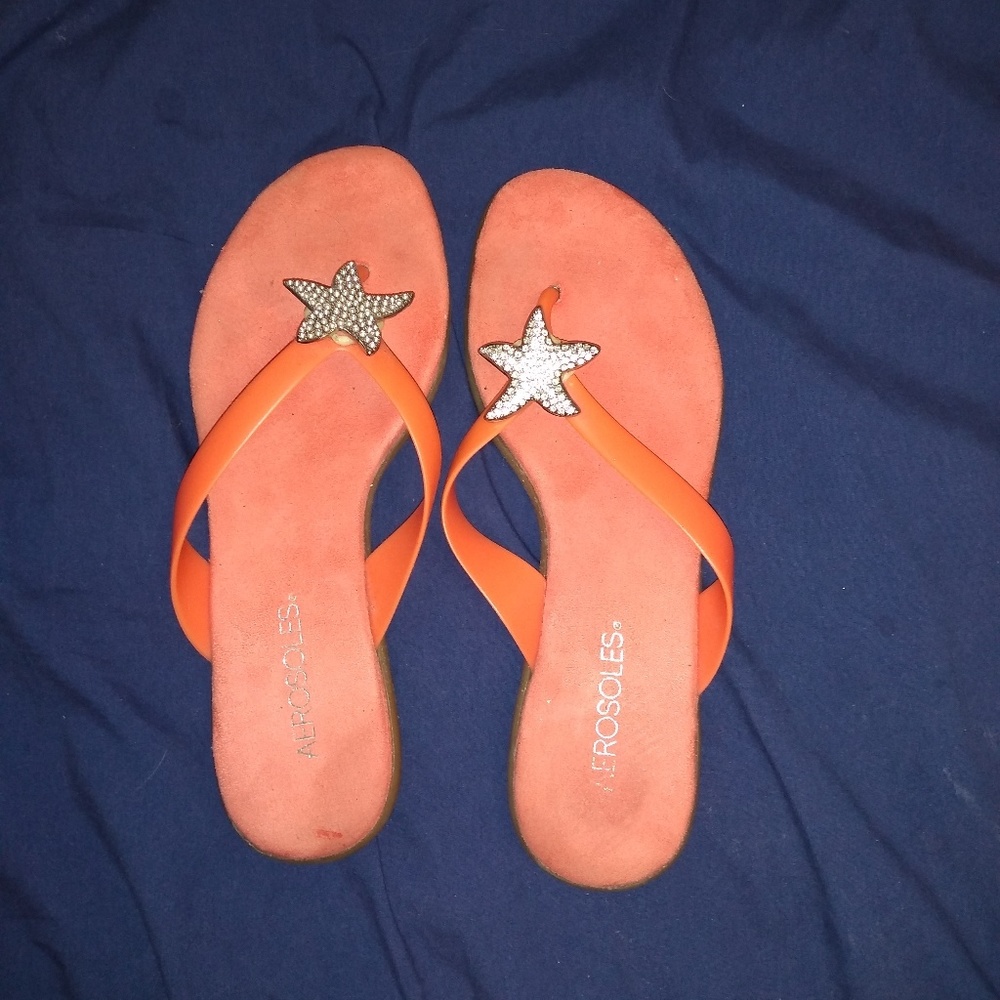 Aerosoles flip-flop with blingy starfish